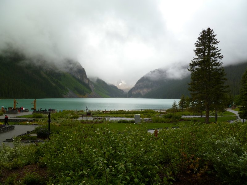 lakelouise10.jpg